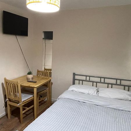 Comfortable Double Room London Ngoại thất bức ảnh